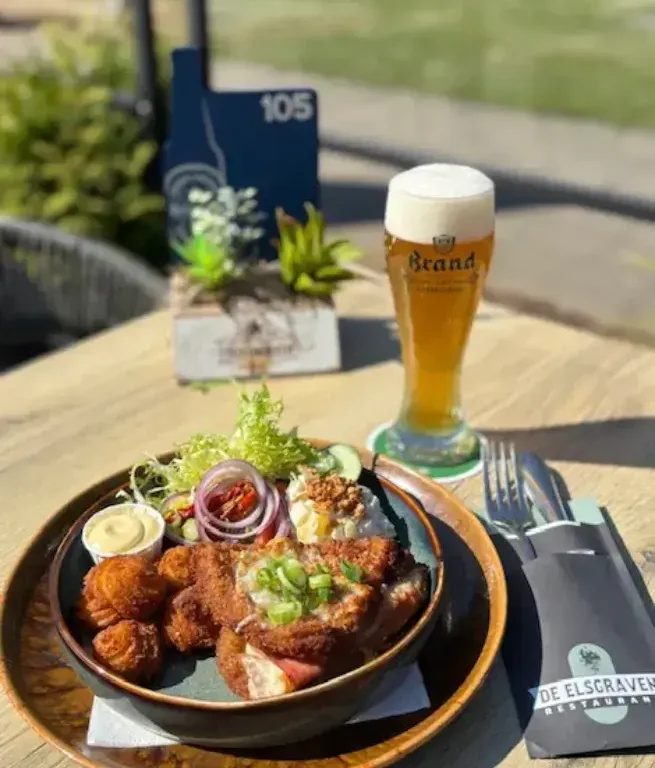 Weekspecial Cordon bleu met aardappelgarnituur en rauwkost