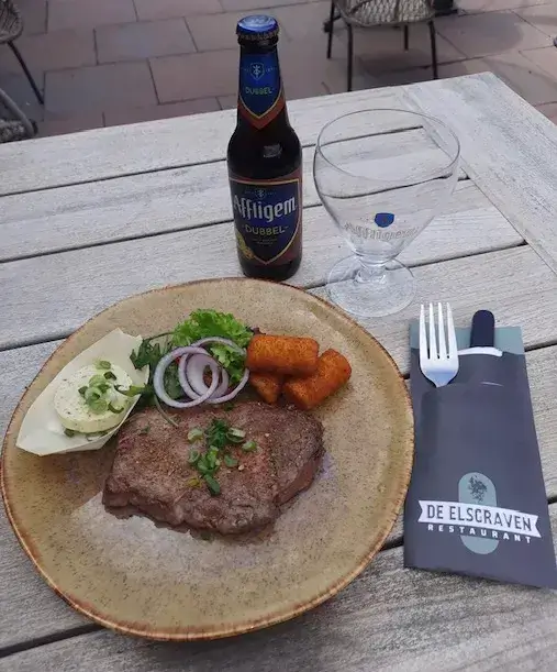 Ribeye mit Kräuterbutter